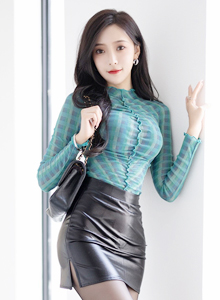 双腿打开揉弄高潮漫画H
